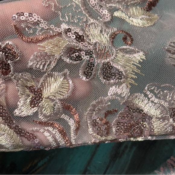 Mac Duggal Embellished V Neck Illusion Long Sleeve A Line Gown Size 10 - Picture 14 of 16